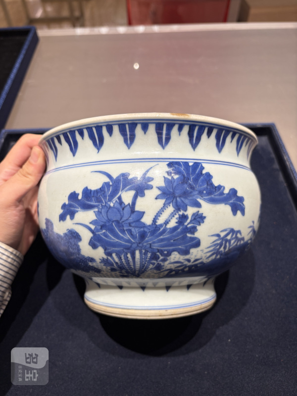 明成化 青花花卉碗一对 - 图22
